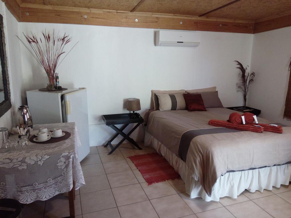 Отель Xain Quaz Camp Gobabis Экстерьер фото
